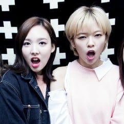 2yeon mirroring each other; a devastating thread