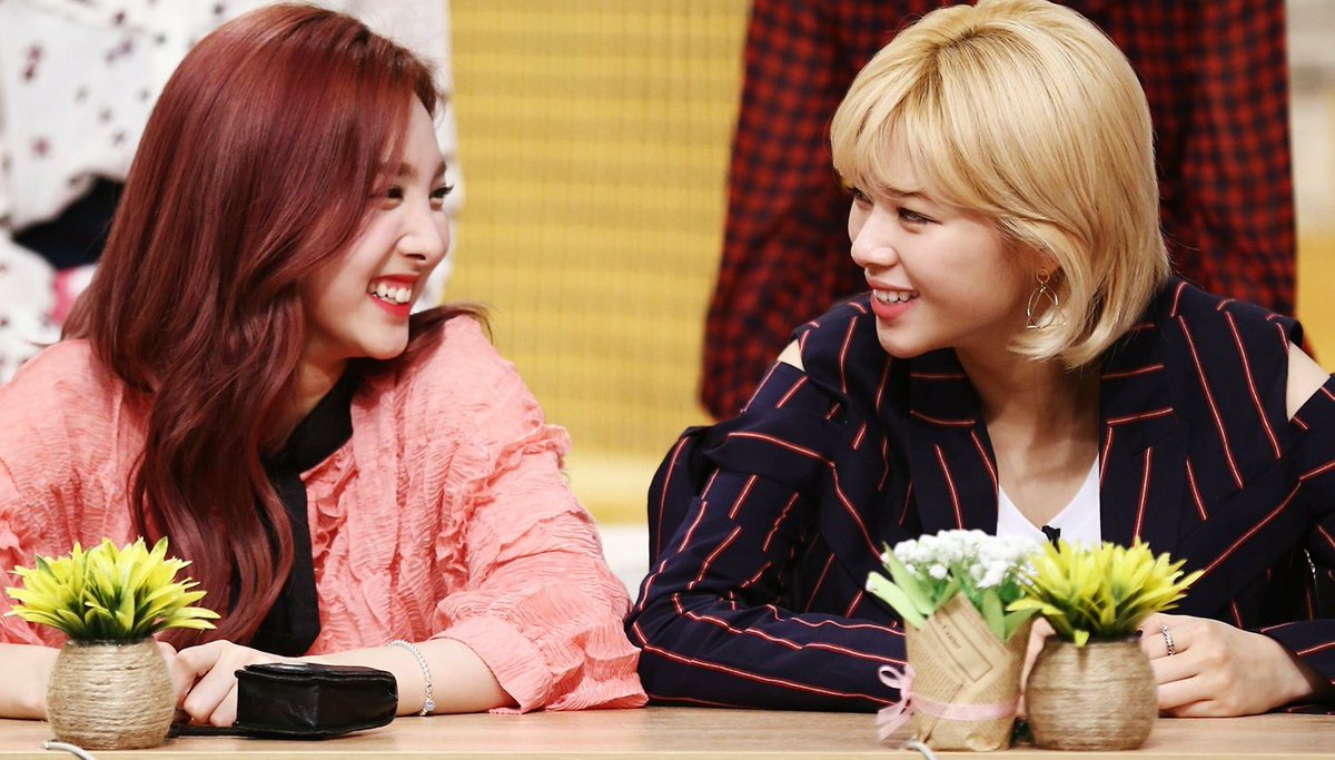 2yeon mirroring each other; a devastating thread