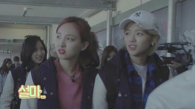 2yeon mirroring each other; a devastating thread