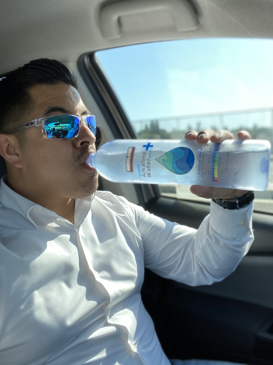 D27Lewis's tweet photo. When it’s hot as FUCK! https://t.co/Iia6MImEs3