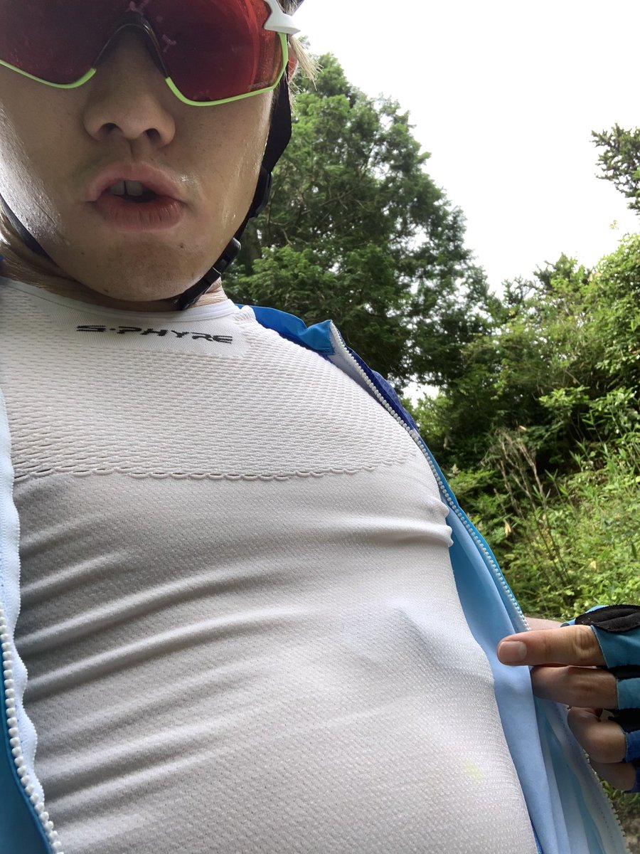 kazamanjapan's tweet photo. 今日は朝活☀️

涼しくて最高じゃん
#AIRFIT入ってる
だからより一層快適だったな〜

だがしかし

朝は眠い💤

#AIRFIT入ってる
@AIRFIT_CC https://t.co/ATJRjUUQQJ