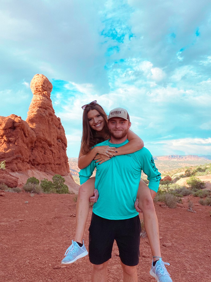 lpbehring10's tweet photo. desert dwellers https://t.co/oUuHdVez9t