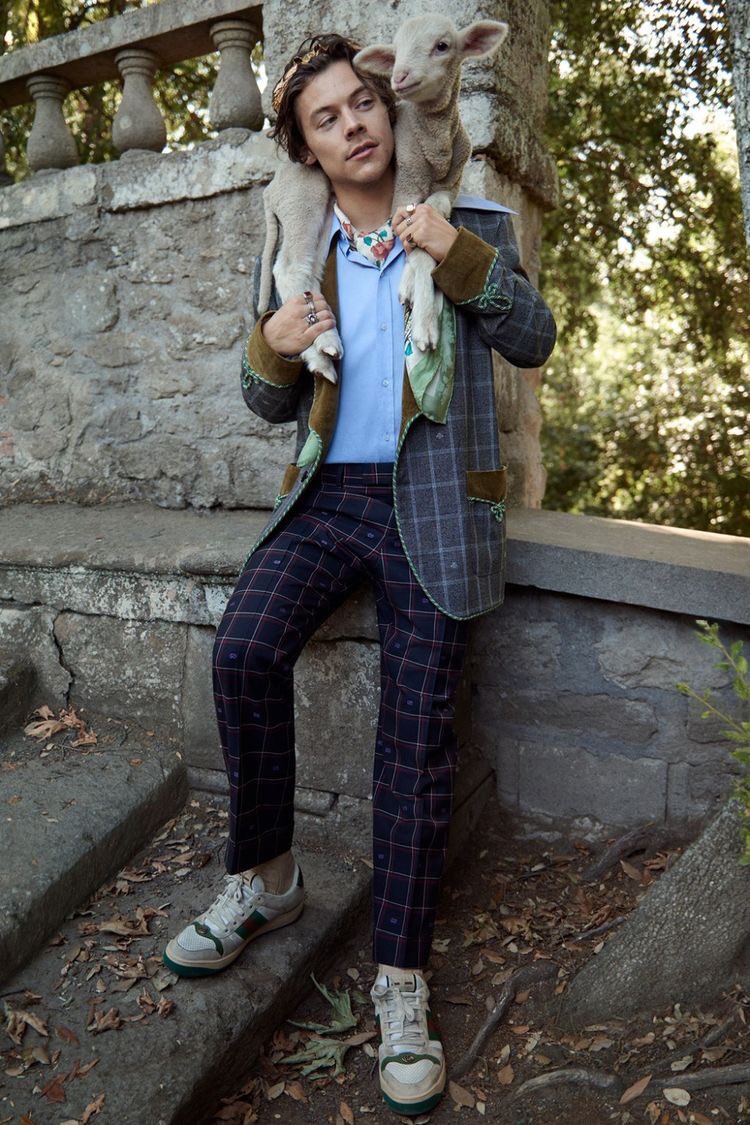 httpknj's tweet photo. literally just look at this man https://t.co/jqVpmLbsi4