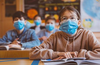 AAPNews's tweet photo. The @AmerAcadPeds says the goal for the coming school year should be to have students "physically present." According to interim guidance on re-entry, "schools are critical to addressing racial and social inequity." Read more at https://t.co/8MIfQMusQQ https://t.co/MPTpbLBDg1