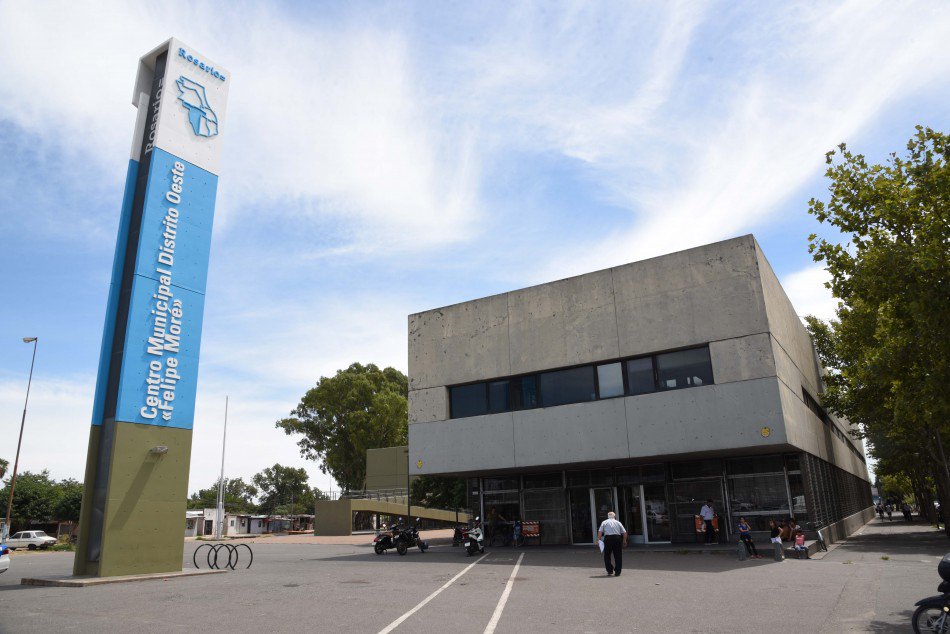 Favita_'s tweet photo. ¿Quién era Binner? El que le pidió a los mejores arquitectos del mundo que dejen su huella en Rosario. Excusas: hospitales, centros de distrito y centro de justicia penal hechos por Cesar Pelli, Mario Corea y otros tantos.
Salud, cercanía ciudadana y justicia: eterno vigente 👏 https://t.co/bkJZ4r9qXy