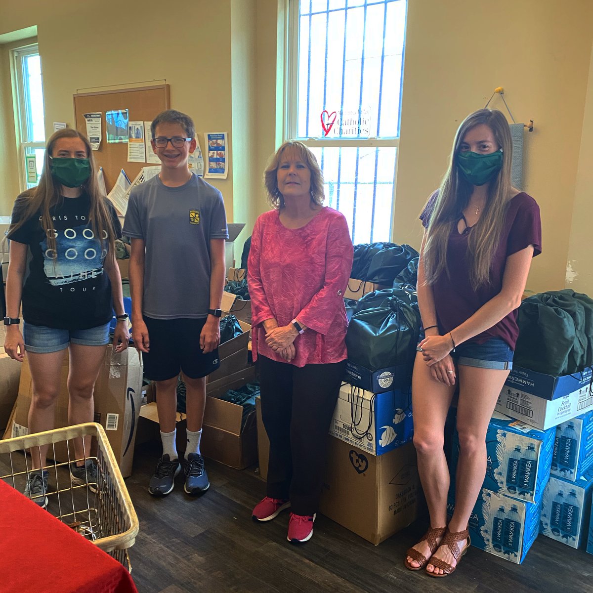 UpWithBooksOrg's tweet photo. Dropping off some book bags to our friends at the Merrimack Valley Catholic Charities. Now that summer is here it's important that kids keep reading!
#UpWithBooks #EverySummerHasAStory #books #reading #readingmatters #readingfromhome #MAkingadifference #bookstokids #kidsread https://t.co/8MUc3H9OU9