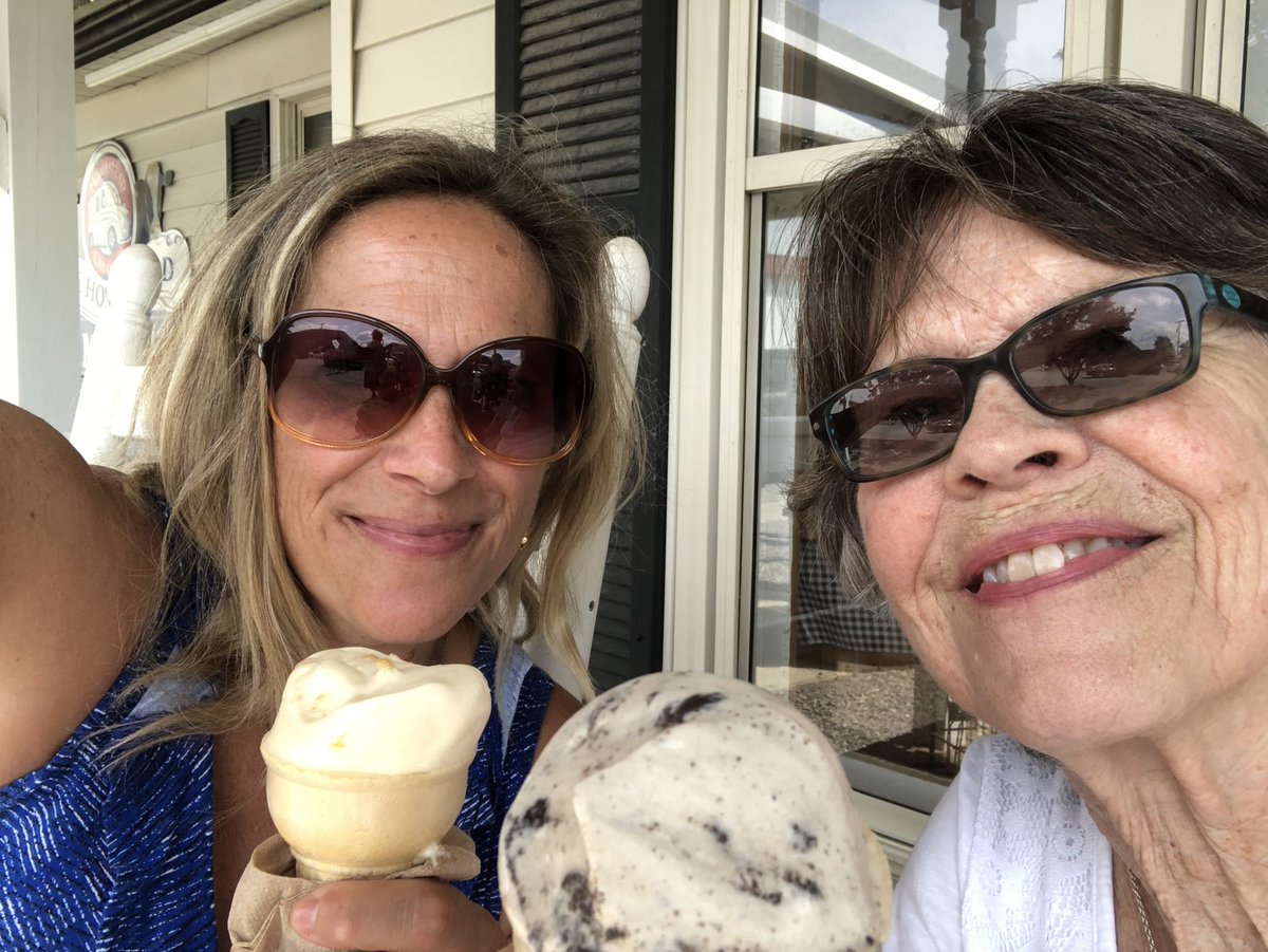 _pilcher1122's tweet photo. Back home in VA🥰😎🌻🌼🌳 https://t.co/mXgj4t6k3P