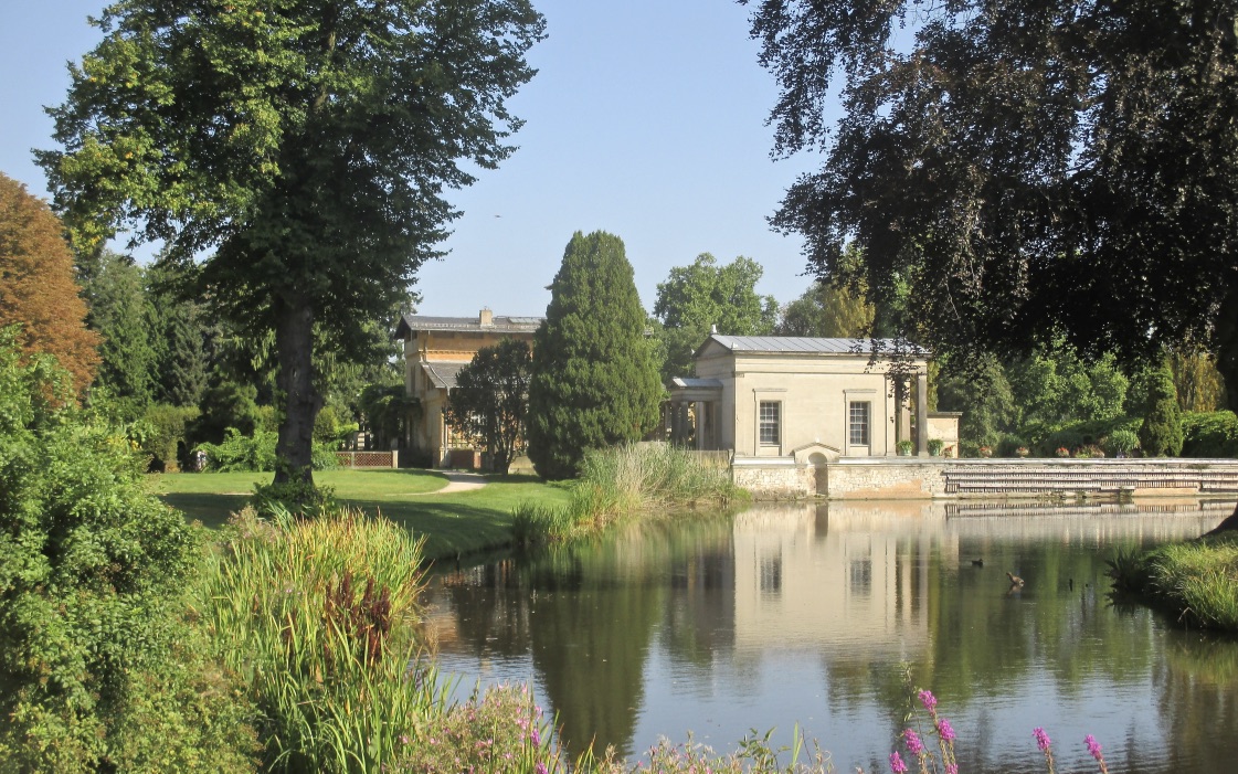 Park Sanssouci, Postdam:The best of the "palace parks". It's vast so has plenty of fantastic places to sit in, and lovely spots (as pictured). Pretty much the only downside is it's really hard to get to - but otherwise an absolute star!