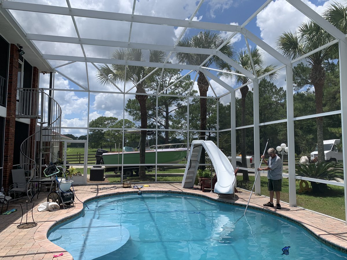 AffordableImpr1's tweet photo. #wedidthat #rescreen #poolenclosures #wedogutterstoo #ifyouneeditwecandoit #aiujax https://t.co/jQl0HS2XNN