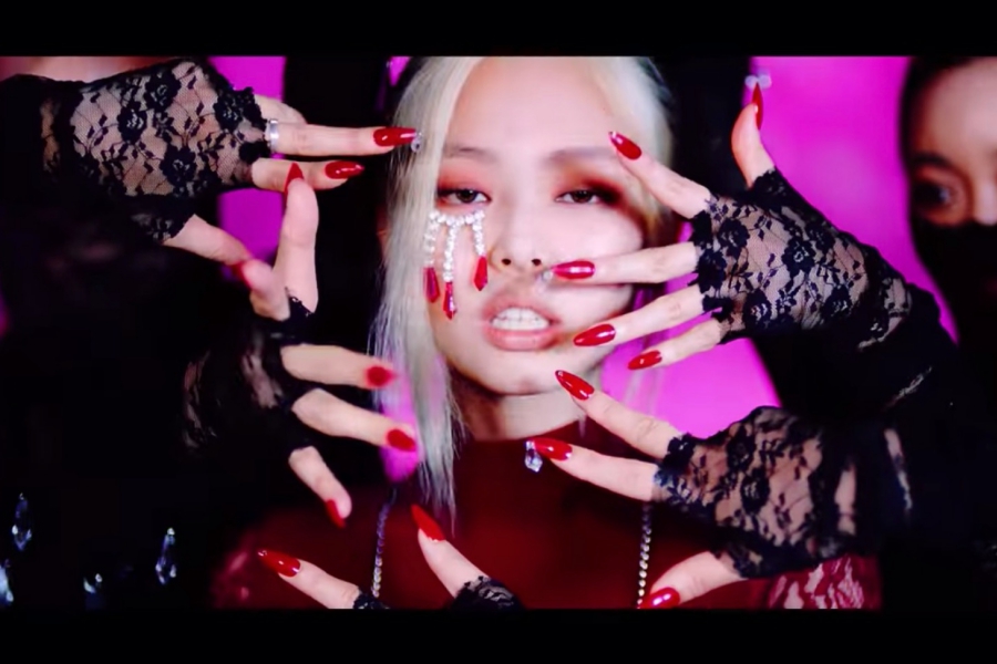 soompi's tweet photo. #BLACKPINK's "#HowYouLikeThat" Sets New Record For Fastest K-Pop Group MV To 50 Million
https://t.co/nASqBAafcJ https://t.co/1wjYarXASS