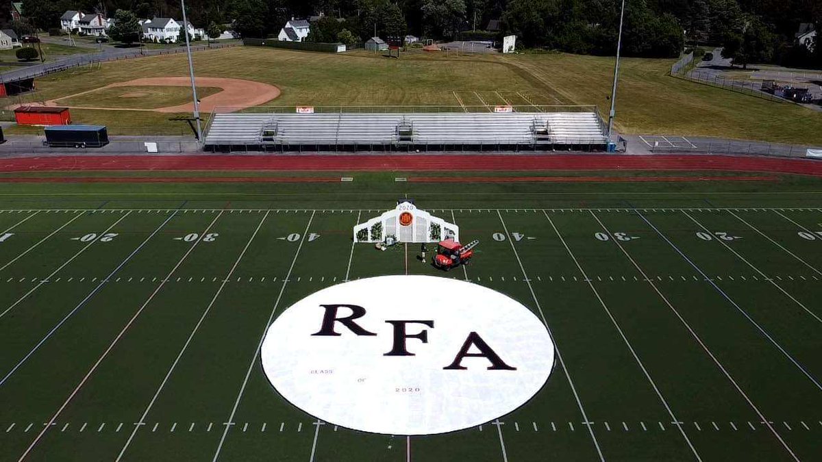 romecsd's tweet photo. Matthew Donaleski and Master Sergeant Della Pray capture drone images of the stadium. @RomeCSD is ready for tomorrow’s graduation ceremonies! Each graduate will have the opportunity to sign their name on the circle. 🖤🧡🎓 https://t.co/6C4MjYQ018