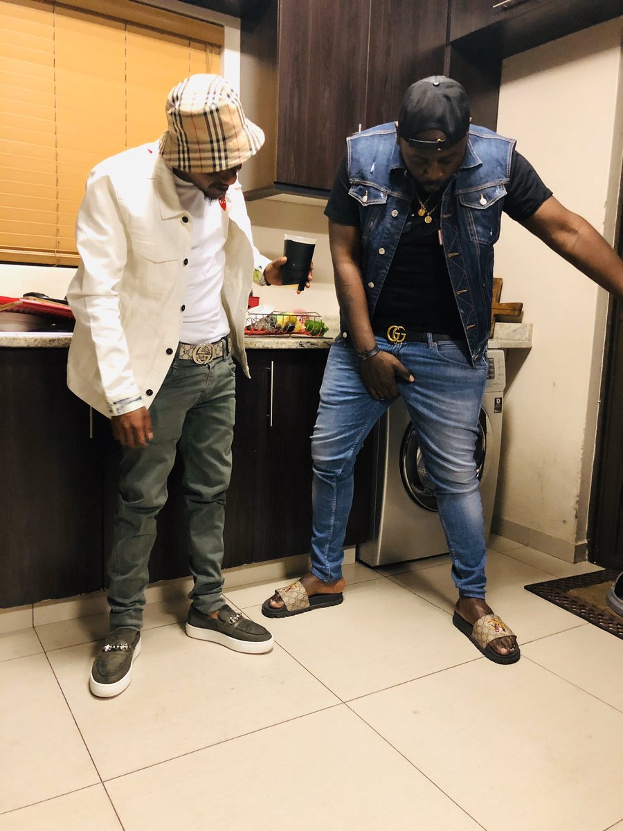 DjMaphorisa's tweet photo. I think we lit 2 or 1 https://t.co/R4NnxW8xOi