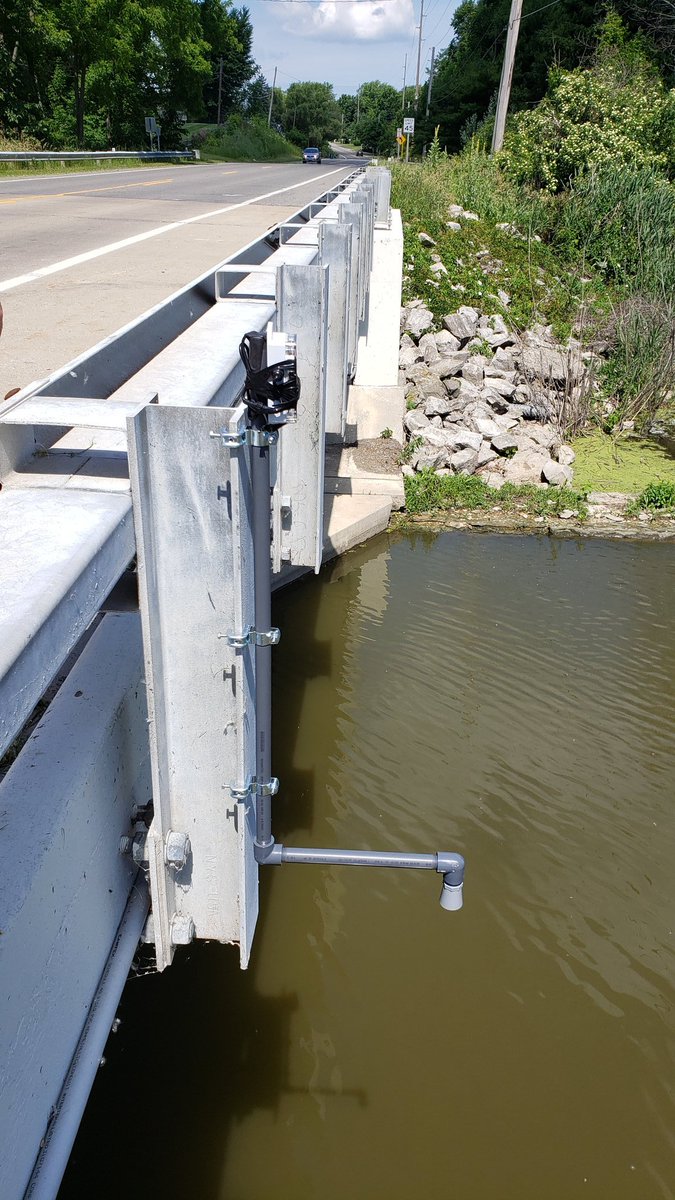 EddieGreatLakes's tweet photo. SMART LAKE TECH: Just installed a cadre of #LoRa devices at the @NOAA @ohiodnr NERRS Old Woman Creek to show how modern tech can drastically cut monitoring costs while providing real time data. Working with @CLEH2OAlliance on the pilot. https://t.co/PIbn1G71RA