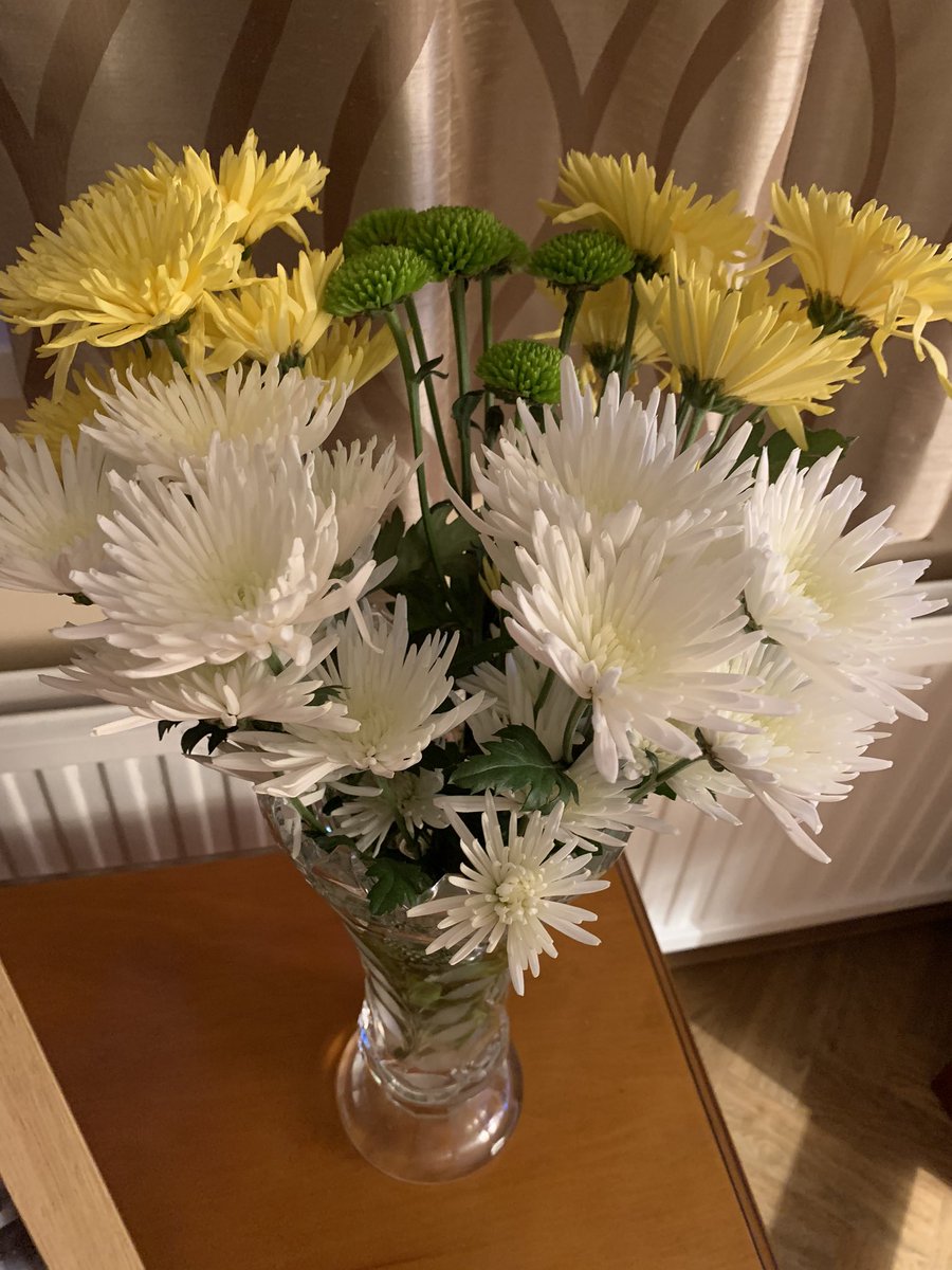 yvonne_caldwell's tweet image. Feeling mixed emotions moving to another service, I was given these lovely flowers from a lady I have supported for 7 years and have known for many years before that. #difficultdecisions #hardtosaygoodbye