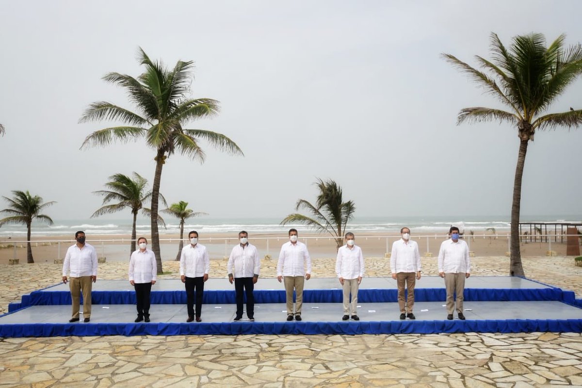 mrikelme's tweet photo. En #Tampico, #TAM, llevamos a cabo la 14ª Reunión Interestatal #COVID19, para dar seguimiento a los acuerdos en materia de salud y recuperación económica, así como analizar las ventajas que se esperan del #TMEC para el desarrollo de nuestras entidades. #JuntosSaldremosAdelante https://t.co/eO3rMQrmDl