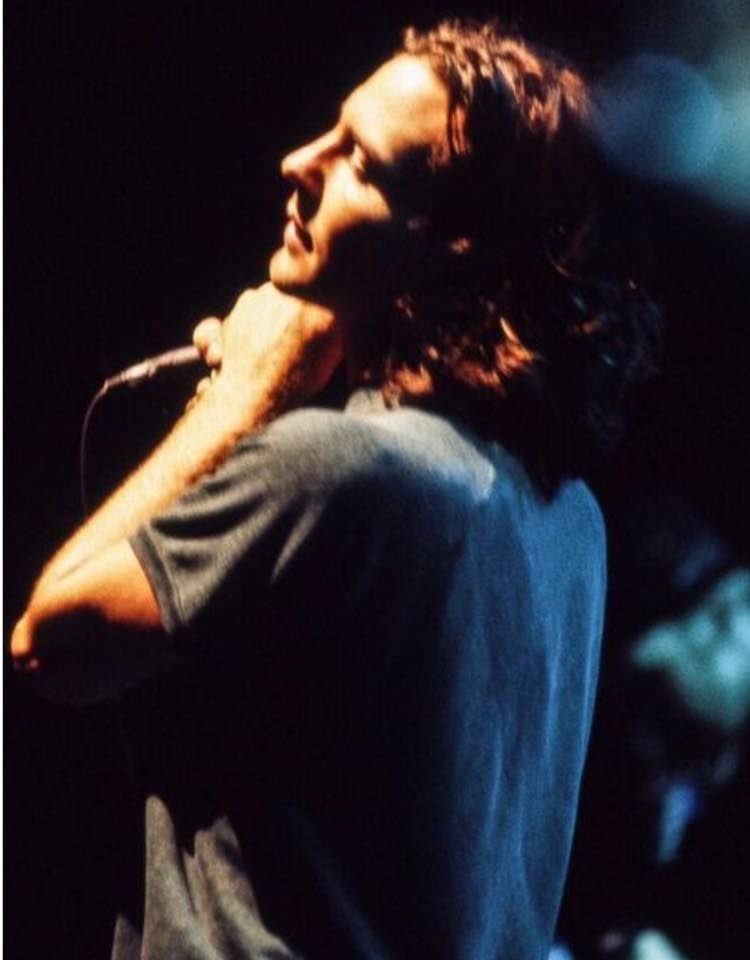 eddie vedder: he doesn’t need to cus hes a bottom