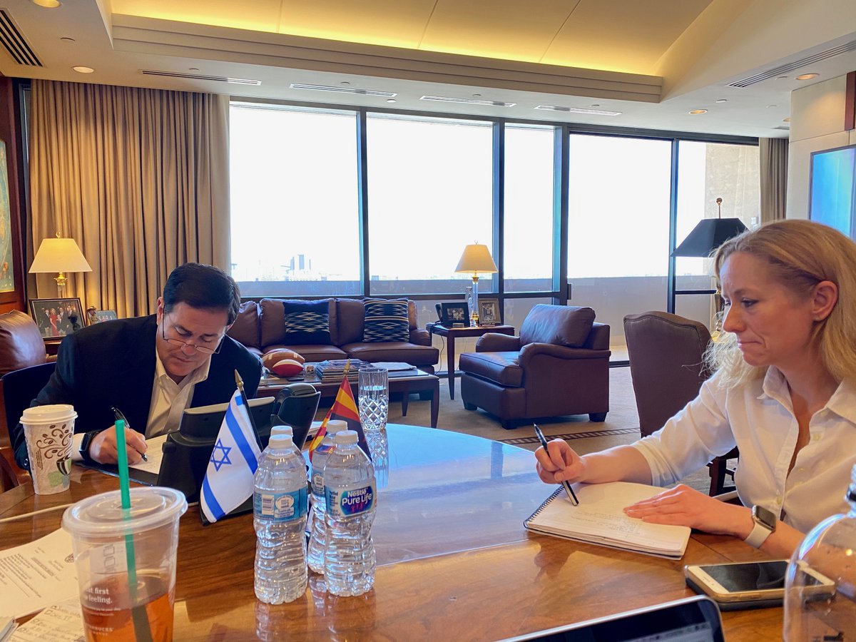 DougDucey's tweet image. We’ve been speaking with hospital leaders from across Arizona today. We’re grateful for their continued partnership as we work together to ensure proper aid and care for all who need it. @YumaRegional @HonorHealth @valleywise_az @MayoClinic @BannerHealth