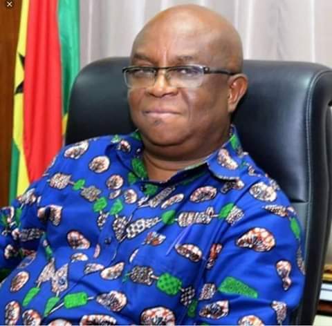 Juliaappiah2's tweet photo. Another enemies of d Volta Region.
Archibald Letsa, u are being marked plus @PiusEnam Hadzide n #RichardAhiagbah down. As for him Ahiagbah, to lose son in a motor accident. Instead of mourning him, he is here allowing himself to be used like an Ass.
#WeWatchingKeenly
#JDMB3ba https://t.co/ozt3ppdtOR