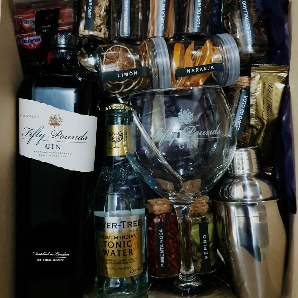 7_drinks's tweet photo. ʀᴇᴄᴇᴛᴀ.
Cᴜᴇɴᴛᴀ ᴄᴏɴ ᴜɴ ᴀʟᴛᴏ ʀᴇᴄᴏɴᴏᴄɪᴍɪᴇɴᴛᴏ ᴇɴ Eᴜʀᴏᴘᴀ, ᴇɴ ʟᴏs ᴍᴇᴊᴏʀᴇs ʜᴏᴛᴇʟᴇs ʏ ʀᴇsᴛᴀᴜʀᴀɴᴛᴇs, sᴜᴀᴠᴇ, ᴇϙᴜɪʟɪʙʀᴀᴅᴏ, ᴜɴ ɢʀᴀɴ ᴇxᴘᴏɴᴇɴᴛᴇ ᴅᴇ ᴜɴ Lᴏɴᴅᴏɴ Dʀʏ  Gɪɴ, ᴇʟᴇɢɪᴅᴏ ᴇʟ Mᴇᴊᴏʀ Lᴏɴᴅᴏɴ Dʀʏ Gɪɴ 2016. https://t.co/WiwkewMjo1