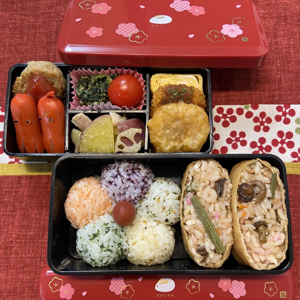darkponpoko's tweet photo. お早うございます😊
今日のお弁当🍱と朝食🍚はお休みです🙃通勤・通学・お出掛け🚃🚌🚗💨お気を付けて行ってらっしゃいませ😌お怪我や事故の無いようご活躍下さい😊本日も皆様と共に良い一日になりますように✨🌹🌺〈5〜6月のお弁当🍱特集です👩‍🍳💕〉 https://t.co/s1fWZJw5ZL