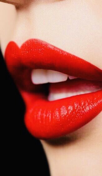 🕊~ ●•‏ ‏ذآتـ نقَـٰاءْ❥ tweet media