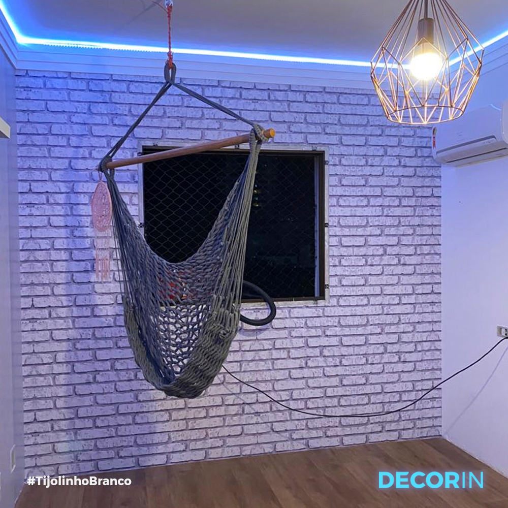 decorin_br's tweet photo. Tijolinho branco? Ele sempre encanta 😍😍 ... mais um quarto realizado em Papel de Parede Adesivo! 😋
.
.
.

#papeldeparede #wallpaper #papeldeparedeadesivo #papeladesivo #adesivoparede #papeldeparedepersonalizado
#designdeinteriores #casa #home #homedecor #casadecor https://t.co/9qUeO7KWk8