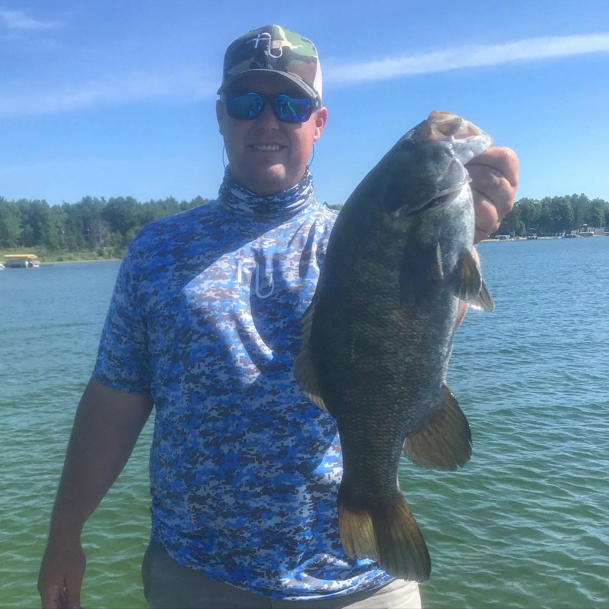 jake_whitaker_'s tweet photo. Had a fun, yet challenging day fishing in Michigan. Spending the next few days here and enjoying some time with the guys! #bassfishing #smallmouthbass #fishing #michigan #nuthreadz #alxrods https://t.co/Krh2nI3UCx