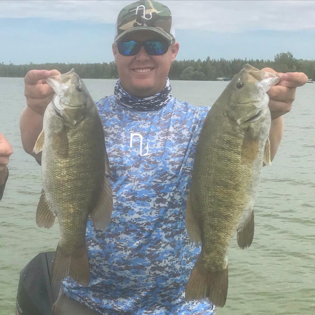 jake_whitaker_'s tweet photo. Had a fun, yet challenging day fishing in Michigan. Spending the next few days here and enjoying some time with the guys! #bassfishing #smallmouthbass #fishing #michigan #nuthreadz #alxrods https://t.co/Krh2nI3UCx