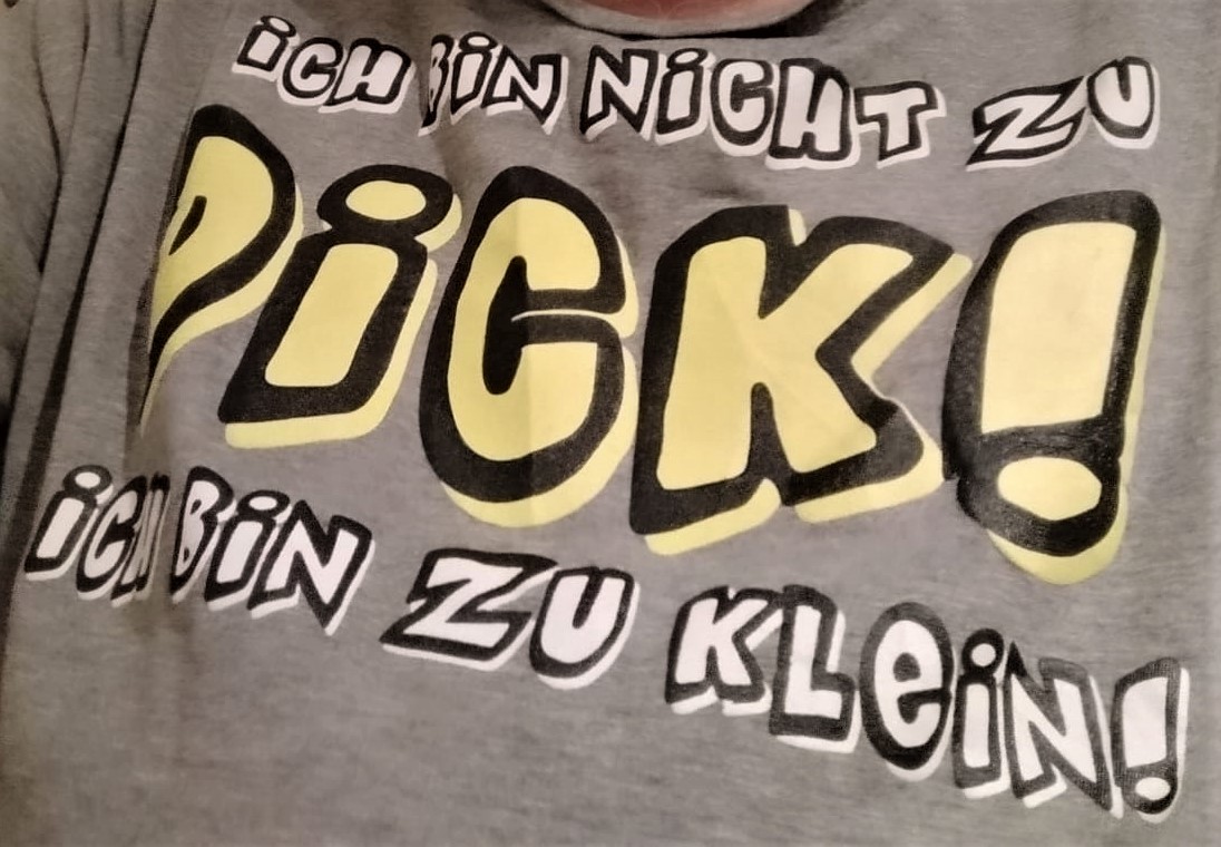 Das trage ich auf Luxusbanketts, mein Diamantabendbeutelkleid.