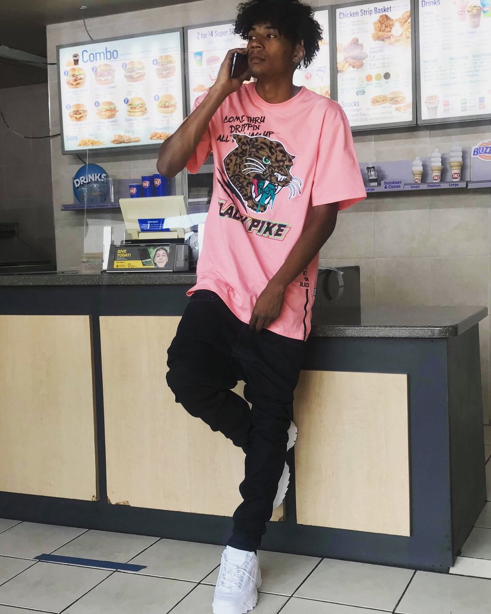 AlexDaLongWay's tweet image. Stop Calling My Phone 📲 And Don’t Text Me #Dolo #CantFwYouNiggas #LongLive600 #LLA #LLJ