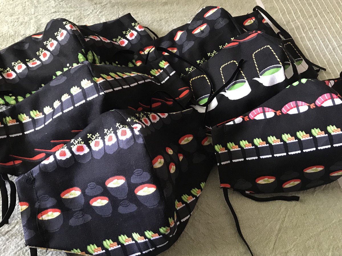 555goshi's tweet photo. For a month we have been selling hand-made masks and 100 masks have been sold. A total of $500 have been donated to the American Red Cross thanks to everyone’s help. Thank You!

お陰様で100枚の手作りマスクが完売し、赤十字に$500の寄付をしました。ご協力ありがとうございました。 https://t.co/Q0NBY1VMXV