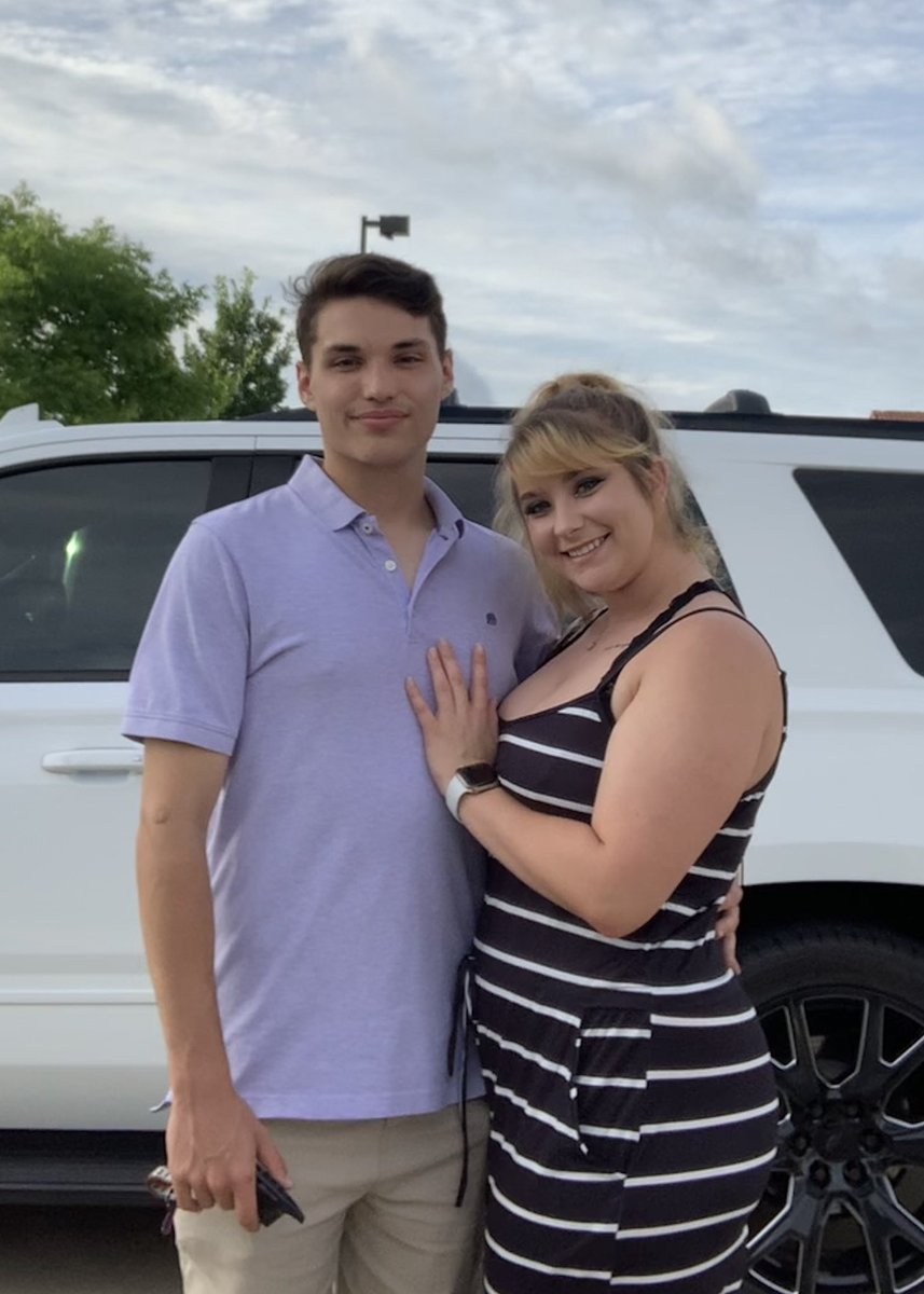 coveredinbeens's tweet photo. 10/10 found my best friend and the love of my life 🤤🥰 https://t.co/VaLN7okjhP