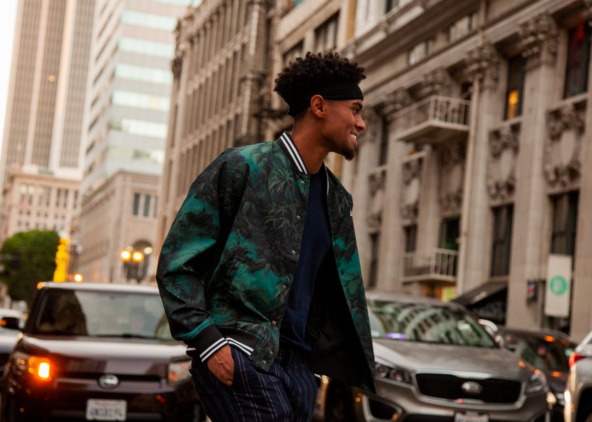 Up Next: Keep Listening ON TOUR featuring @SugiDakks 🙌 Following his eight-city virtual tour on our local city Instagram accounts, this long-time Sofar fave and LA-based artist will be taking over our online Listening Room Saturday at 3pm ET // 8pm UK: https://t.co/5eRekwAXt0 https://t.co/8lALSVBYof