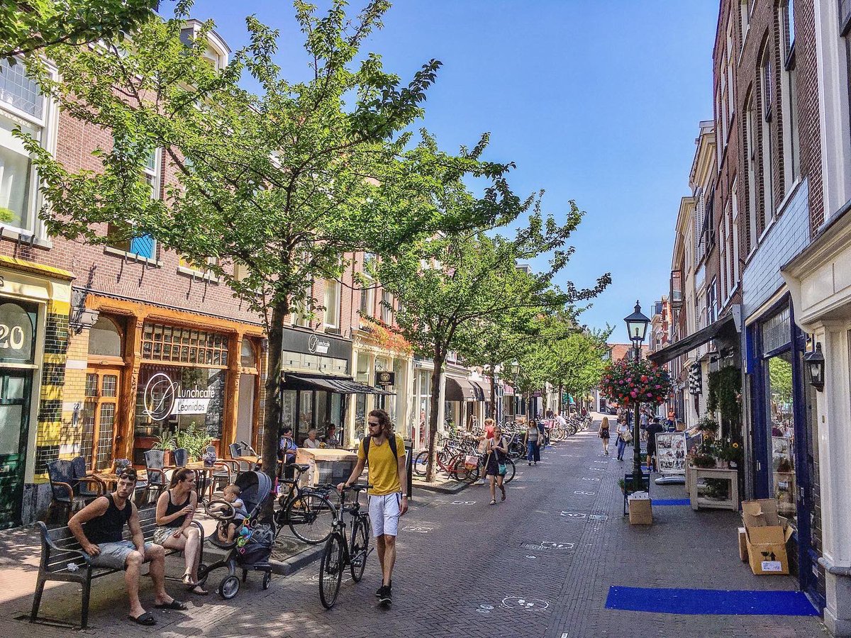 movewithmybyk's tweet photo. Retweet if you think CG Road in Ahmedabad can be transformed into a pedestrian and cycle friendly shopping street?

Which street in your city do you think has the potential to convert like this beautiful European street? https://t.co/4GW4pCn8fj