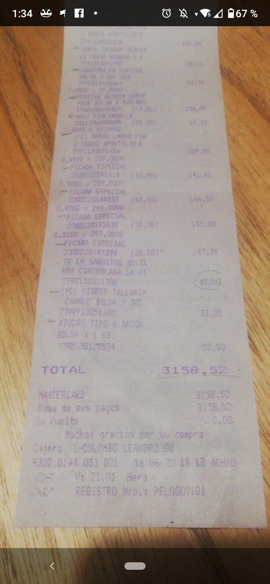 DelZuna's tweet photo. En mi caso, hice un pedido al supermercado @carrefourarg por @pedidosya porque nos queda lejos, no tenemos auto. Pagamos con tarjeta para no hacer el intercambio de dinero con el repartidor. 
Llegó todo incompleto y tenemos una diferencia de más de $800 a mi favor! https://t.co/Ls7pcCYcmT