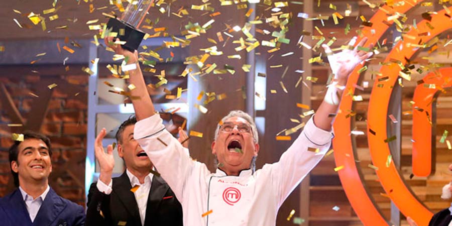 Tj_Toro9's tweet photo. ¿Les gustó el triunfo de Don Alfonso?.
🔁: No
♥️: Si.
#GranFinalMasterchef2
#QueremosMasterchef3. https://t.co/gJh1pLJWBy