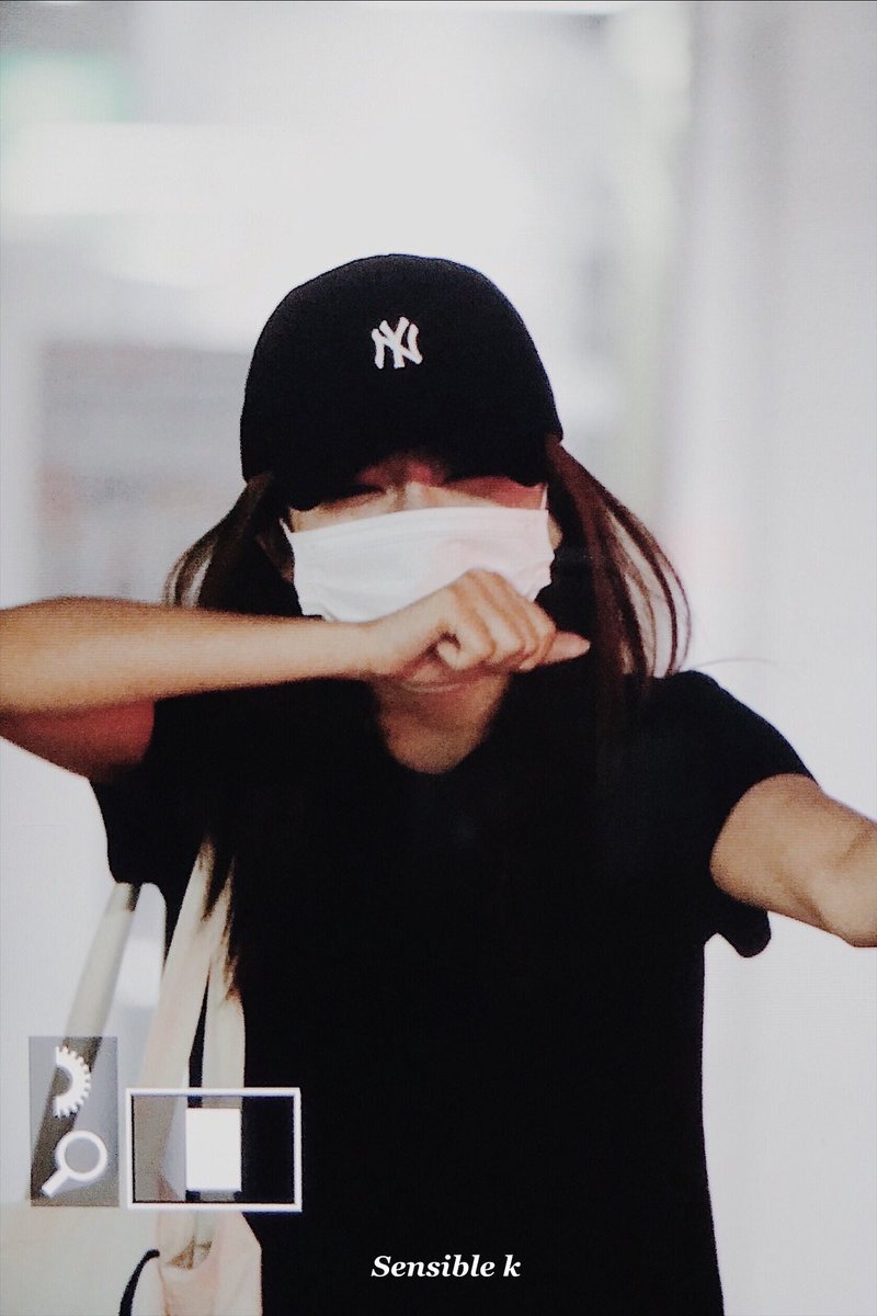 SEULGI THAILAND tweet media