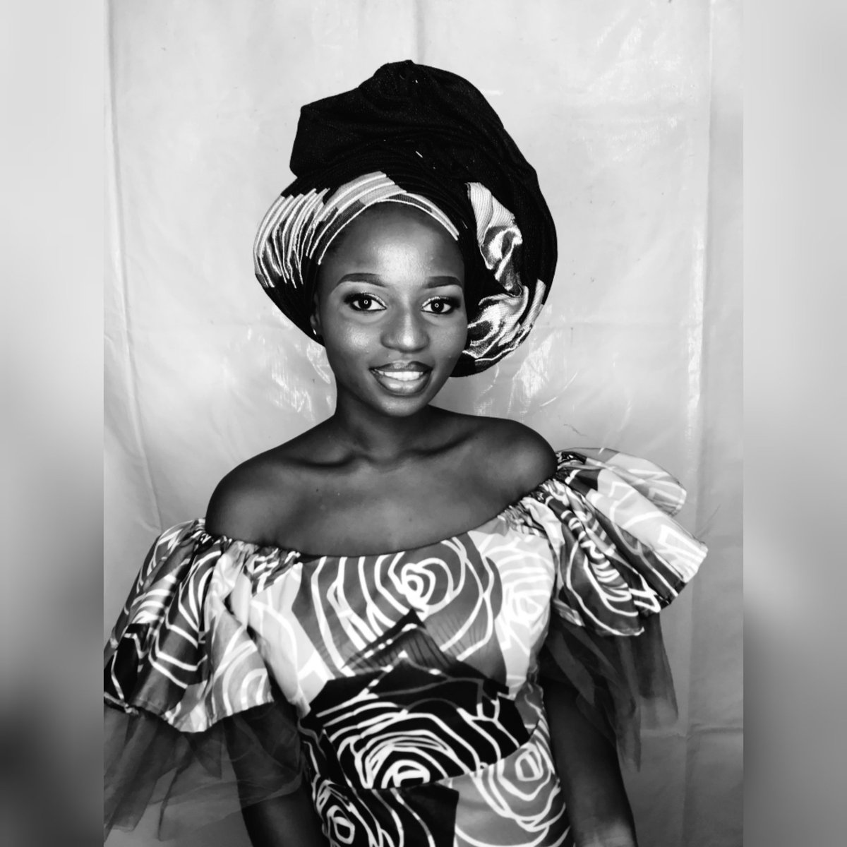erhniee_ola's tweet photo. My birthday!🍨🥂
I'm grateful to God🤩,my Family💞 and Friends😚..
If you come across this post,say a word of prayer for me🤗😁❤️..
#June27thMiracle
#Notmoreateen
#likenretweet https://t.co/uWKmdiRALa