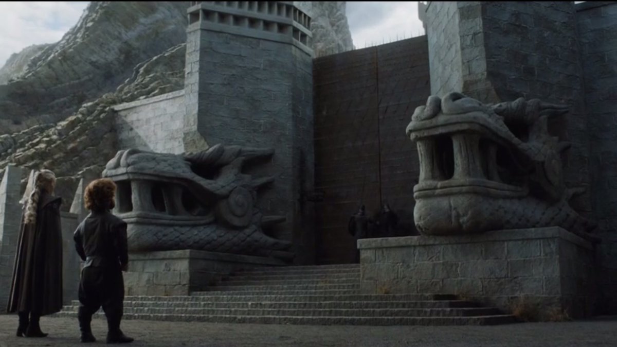 Ok but why does House Targaryen have the best entrance in all the Realm  