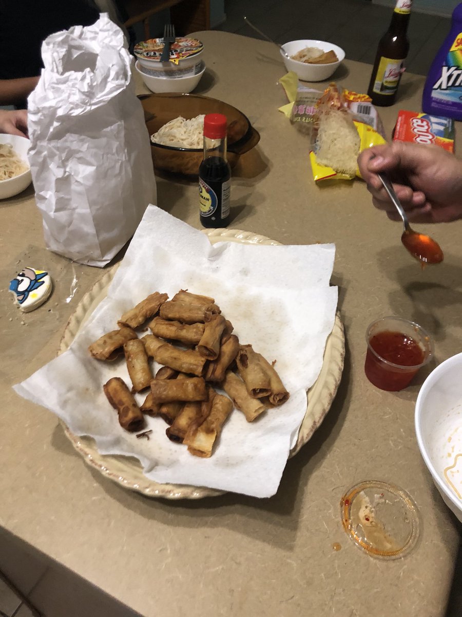 MikeTaylorShow's tweet photo. Filipino lumpia courtesy of @kfuntanilla. @DJLG210 and @lerocult did the cooking. So ready to get back to Jeni but so thankful for my San Antonio Ohana. https://t.co/F6lpMbgNmy