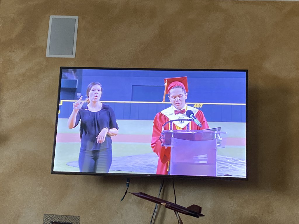 mrsmurftastic's tweet photo. Yay Daniel! Loved your speech! Special thanks for the shoutout! 🤗 https://t.co/aWDlhRGFqI