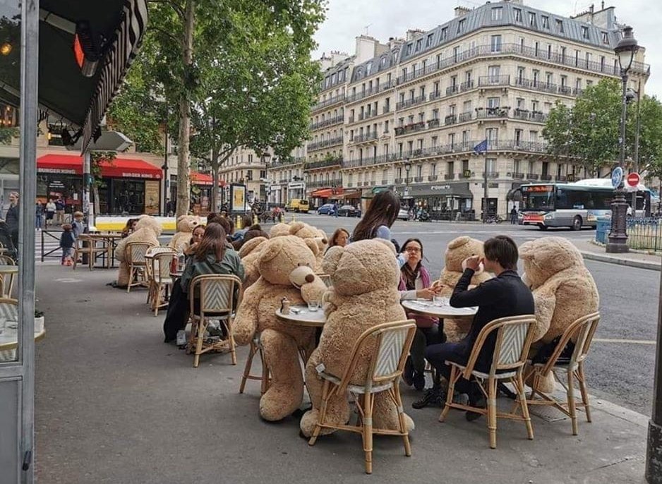 Paris is showing the world how to practice social distancing. What can be better than sharing your table with giant teddy bears!
H/t <a href="/Soma_G/">Soma Ghosh</a>