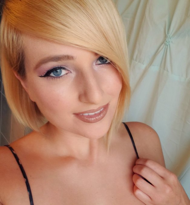 New content coming this weekend on my https://t.co/J981lXvAjl! New contests coming soon and Exclusive<a href="/tag/exclusive"class="tags"><span>#exclusive</span></a><a href="/tag/customvids"class="tags"><span>#customvids</span></a>