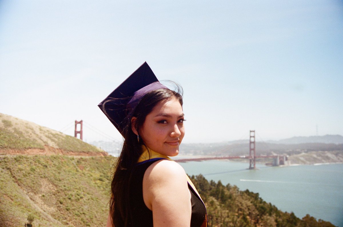 jess_31_'s tweet photo. okay but @nvro_e works WONDERS w/ her camera✨SFSU Class of 2020💜 https://t.co/ZRiU3jUG0J