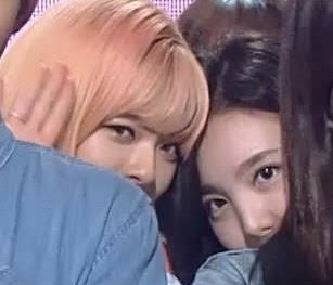 2yeon mirroring each other; a devastating thread