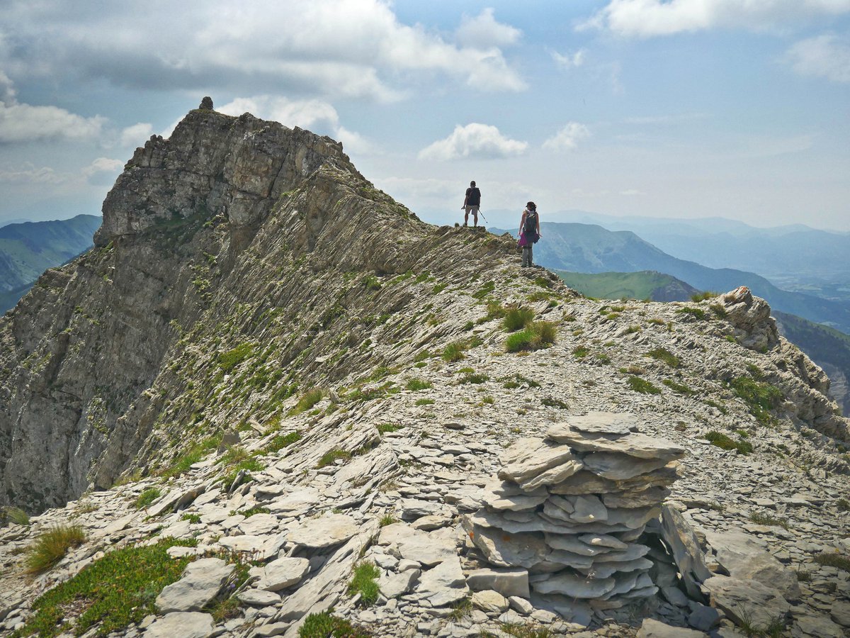 ledevoluy's tweet image. [ I N S P I R A T I O N 🤩 ]
A la recherche d'une idée de randonnée dans Le Dévoluy ?
📸Une semaine de sorties à découvrir prochainement sur le blog Carnets de Rando
Attention : vous risquez d'en prendre plein la vue 😍
#devoluy #myhautesalpes #JusteEntreNous