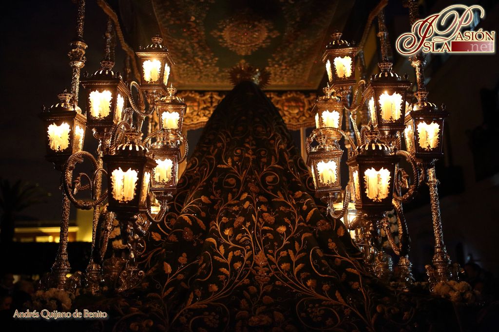 Expiración y CYRTA firman el contrato para la restauración del manto de salida de la Esperanza
islapasion.net/noticia/7870/e… <a href="/Expiracion_SFdo/">Hermandad de la Expiración San Fdo.</a> <a href="/CyrtaTextil/">CYRTA</a>