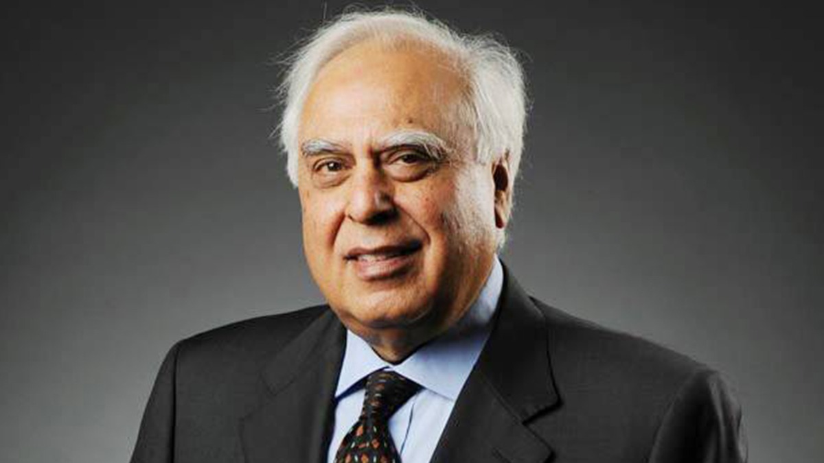 Senior Advocate and Former Union Minister Kapil Sibal to speak about "Independence of Judiciary" in an online seminar hosted by Advocate J Ravindran. @KapilSibal