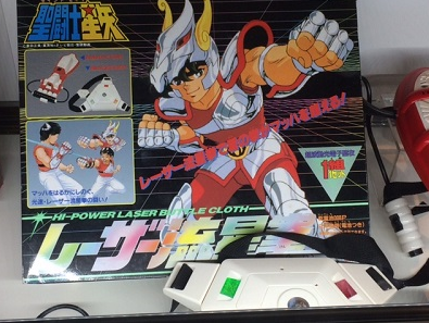 aniaca ジェットマンの武器の ウイングガントレットは 聖闘士星矢の