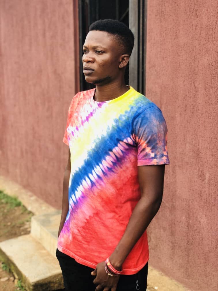 rheatush's tweet photo. ADIRE T-shirts are unisex and all sizes available and affordable To cop this send a Dm @MikkyMikky01 thanks for coming through ๐๐๐#dontleavemechallenge #NPowerNG #adireworld https://t.co/3MReD2vsQV